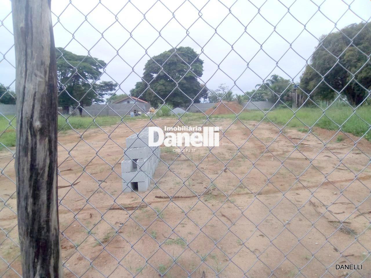 Área à venda no Jardim Santa Tereza: 